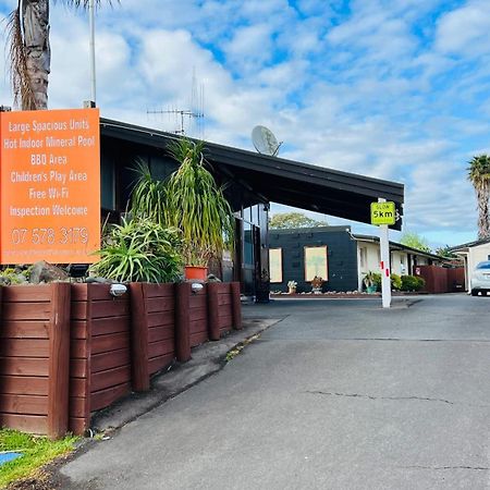 18Th Avenue Thermal Motel Tauranga Extérieur photo