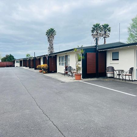 18Th Avenue Thermal Motel Tauranga Extérieur photo