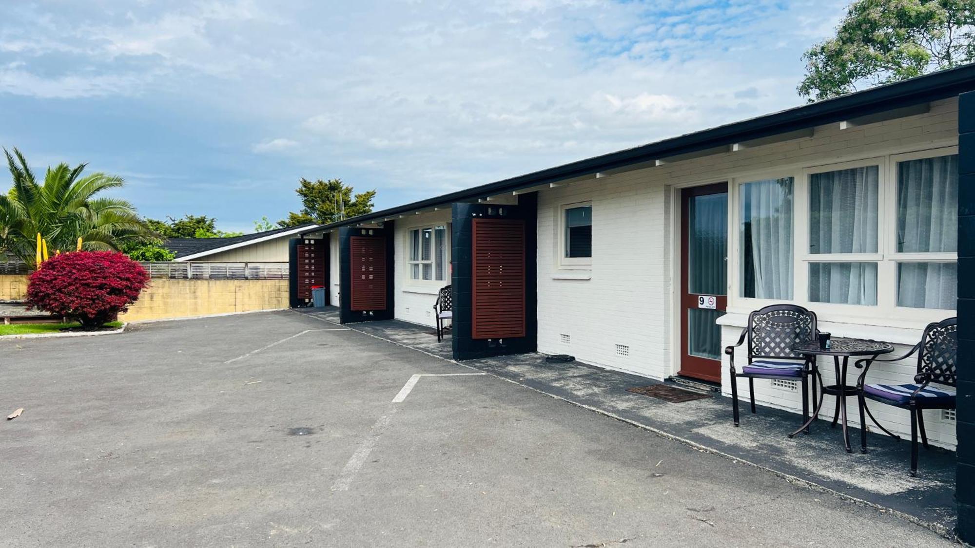 18Th Avenue Thermal Motel Tauranga Extérieur photo