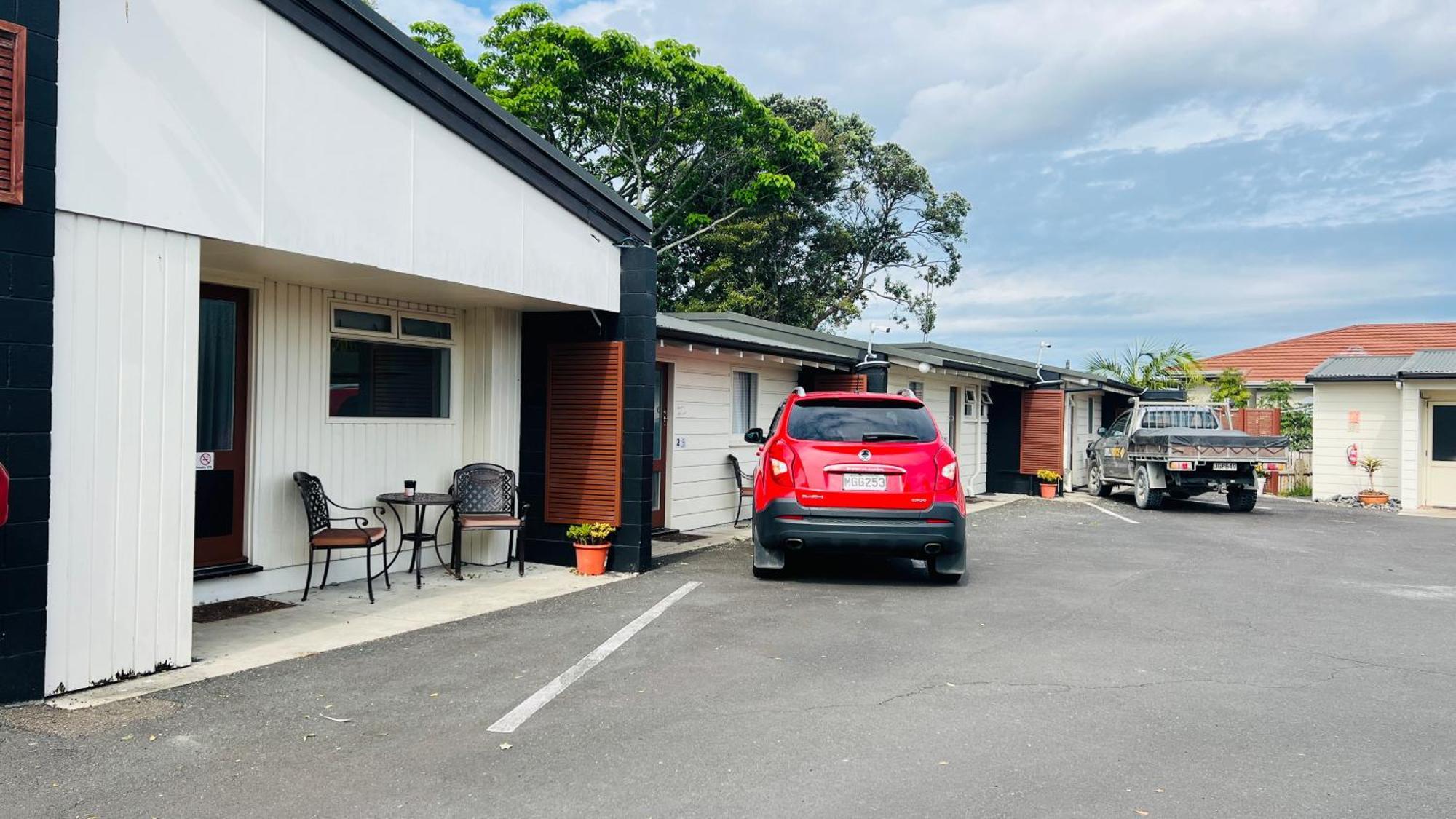 18Th Avenue Thermal Motel Tauranga Extérieur photo