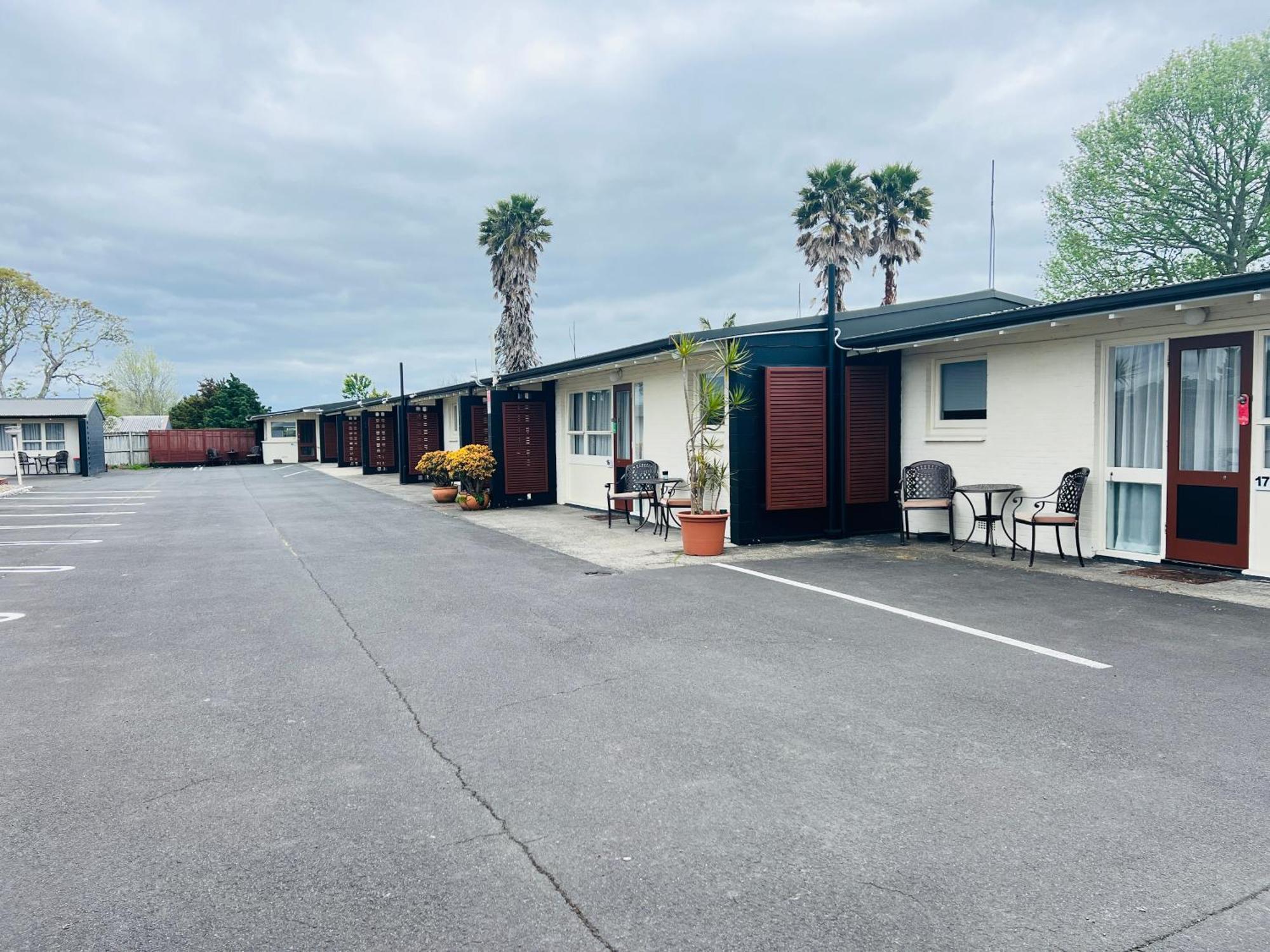 18Th Avenue Thermal Motel Tauranga Extérieur photo