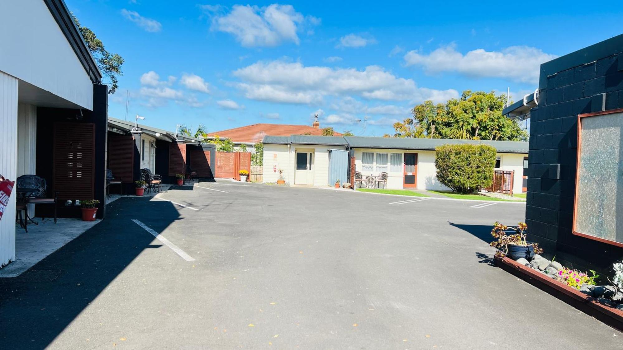 18Th Avenue Thermal Motel Tauranga Extérieur photo